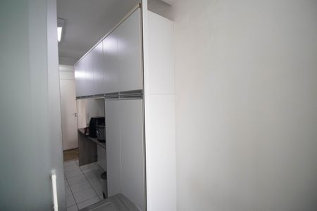 Apartamento à venda com 60m², 2 quartos e 1 vaga Apartamento à venda com 60m², 2 quartos e 1 vagaÁrea de Serviço