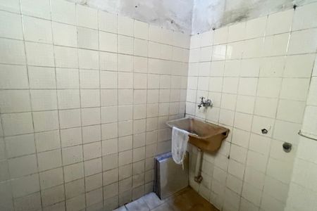 Casa para alugar com 54m², 2 quartos e 1 vaga Casa para alugar com 54m², 2 quartos e 1 vagaÁrea de Serviço