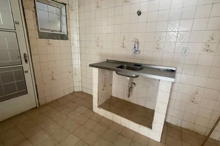Casa para alugar com 54m², 2 quartos e 1 vaga Casa para alugar com 54m², 2 quartos e 1 vagaCozinha