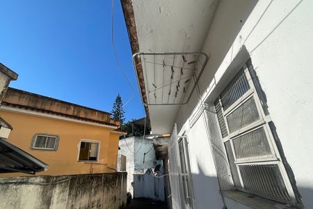 Casa para alugar com 54m², 2 quartos e 1 vaga Casa para alugar com 54m², 2 quartos e 1 vagaFachada
