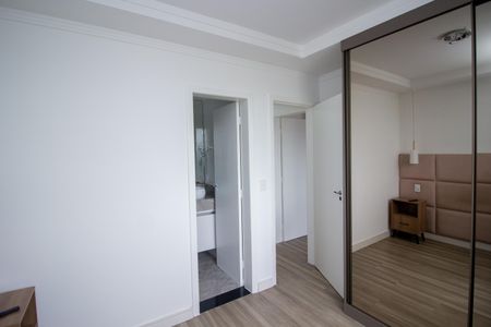 Quarto Suíte de apartamento para alugar com 3 quartos, 75m² em Cabral, Contagem