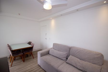 Sala de apartamento para alugar com 3 quartos, 75m² em Cabral, Contagem