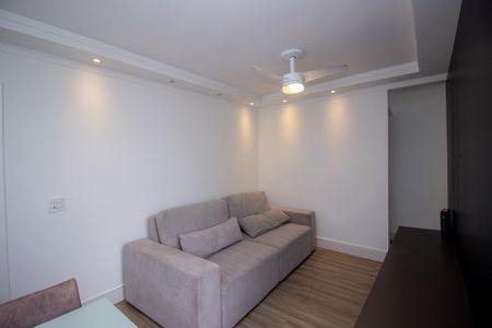 Sala de apartamento para alugar com 3 quartos, 75m² em Cabral, Contagem