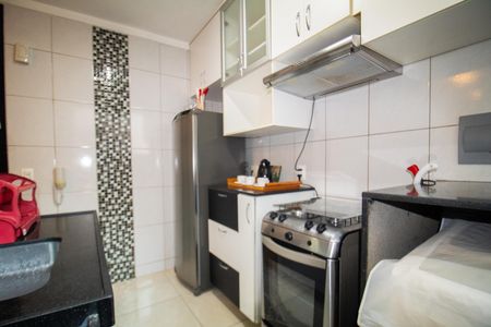 Apartamento para alugar com 48m², 2 quartos e 1 vaga Apartamento para alugar com 48m², 2 quartos e 1 vagaCozinha e Área de Serviço