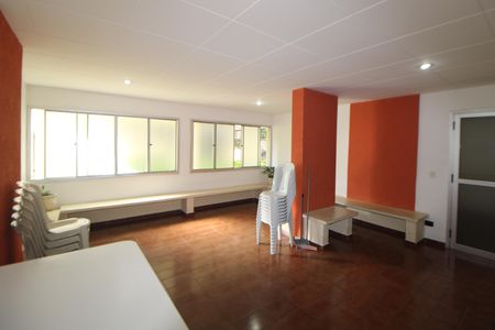 Apartamento para alugar com 72m², 2 quartos e 1 vagaÁrea Comum