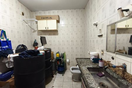 Casa à venda com 260m², 3 quartos e 2 vagas Casa à venda com 260m², 3 quartos e 2 vagasBanheiro de serviço