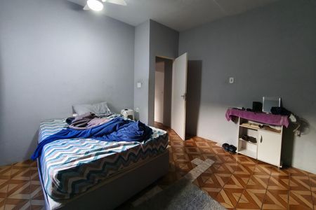 Casa à venda com 260m², 3 quartos e 2 vagas Casa à venda com 260m², 3 quartos e 2 vagasQuarto Suíte