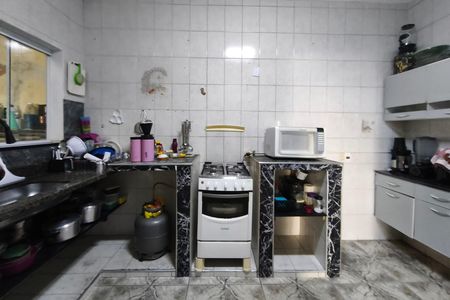 Casa à venda com 260m², 3 quartos e 2 vagas Casa à venda com 260m², 3 quartos e 2 vagasCozinha