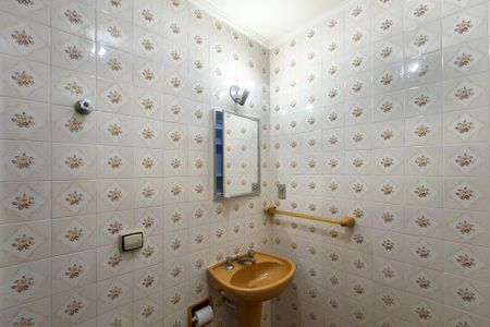 Apartamento para alugar com 49m², 1 quarto e 1 vaga Apartamento para alugar com 49m², 1 quarto e 1 vagaBanheiro