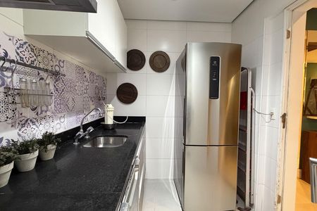 Apartamento para alugar com 87m², 3 quartos e 2 vagas Apartamento para alugar com 87m², 3 quartos e 2 vagasCozinha e Área de Serviço