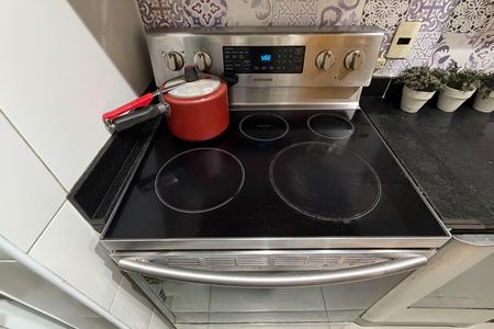 Apartamento para alugar com 87m², 3 quartos e 2 vagas Apartamento para alugar com 87m², 3 quartos e 2 vagasCozinha e Área de Serviço