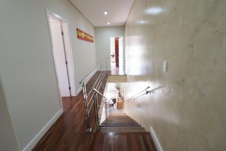 Casa à venda com 250m², 3 quartos e 4 vagasCorredor