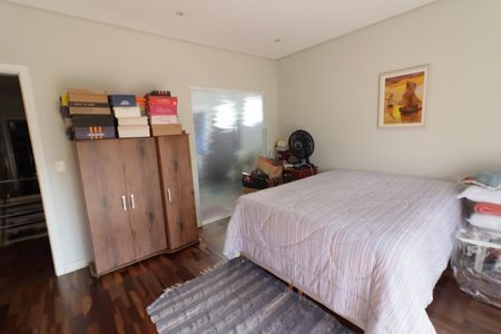 Casa à venda com 250m², 3 quartos e 4 vagasSuíte 3