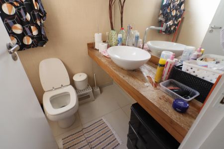 Casa à venda com 250m², 3 quartos e 4 vagasLavabo