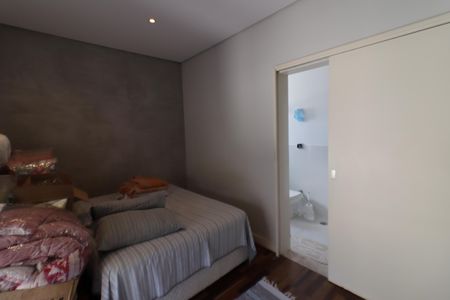 Casa à venda com 250m², 3 quartos e 4 vagasSuíte 1