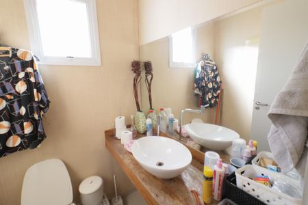 Casa à venda com 250m², 3 quartos e 4 vagasLavabo
