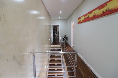 Casa à venda com 250m², 3 quartos e 4 vagasCorredor