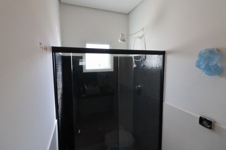 Casa à venda com 250m², 3 quartos e 4 vagasBanheiro da Suíte 1