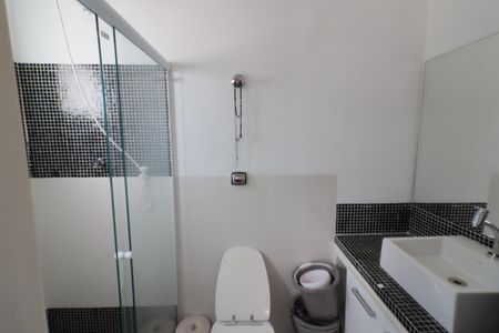 Casa à venda com 250m², 3 quartos e 4 vagasBanheiro da Suíte 2