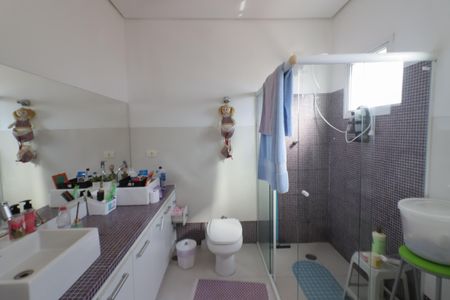 Casa à venda com 250m², 3 quartos e 4 vagasBanheiro da Suíte 3