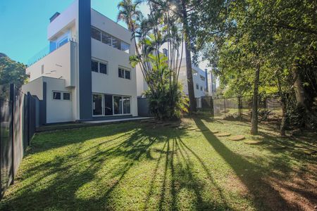 Casa de condomínio para alugar com 300m², 3 quartos e 2 vagas Casa de condomínio para alugar com 300m², 3 quartos e 2 vagasQuintal