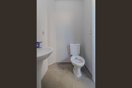 Casa de condomínio para alugar com 300m², 3 quartos e 2 vagas Casa de condomínio para alugar com 300m², 3 quartos e 2 vagasBanheiro