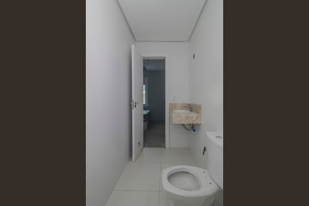 Casa de condomínio para alugar com 300m², 3 quartos e 2 vagas Casa de condomínio para alugar com 300m², 3 quartos e 2 vagasBanheiro da Suíte 2