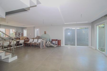 Casa de condomínio para alugar com 300m², 3 quartos e 2 vagas Casa de condomínio para alugar com 300m², 3 quartos e 2 vagasSala