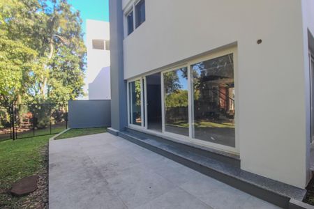 Casa de condomínio para alugar com 300m², 3 quartos e 2 vagas Casa de condomínio para alugar com 300m², 3 quartos e 2 vagasQuintal