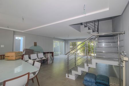 Casa de condomínio para alugar com 300m², 3 quartos e 2 vagas Casa de condomínio para alugar com 300m², 3 quartos e 2 vagasSala