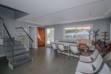 Casa de condomínio para alugar com 300m², 3 quartos e 2 vagas Casa de condomínio para alugar com 300m², 3 quartos e 2 vagasSala