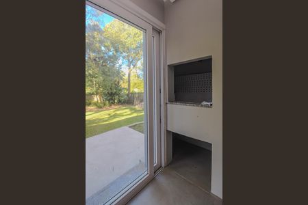 Casa de condomínio para alugar com 300m², 3 quartos e 2 vagas Casa de condomínio para alugar com 300m², 3 quartos e 2 vagasChurrasqueira