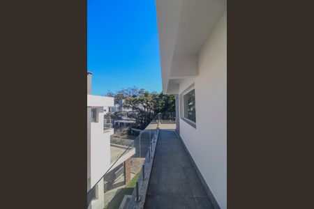 Casa de condomínio para alugar com 300m², 3 quartos e 2 vagas Casa de condomínio para alugar com 300m², 3 quartos e 2 vagasVaranda 2