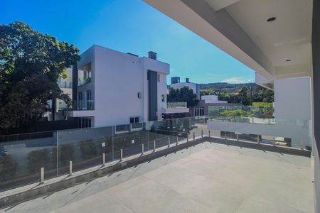 Casa de condomínio para alugar com 300m², 3 quartos e 2 vagas Casa de condomínio para alugar com 300m², 3 quartos e 2 vagasVaranda
