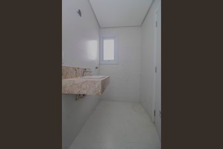 Casa de condomínio para alugar com 300m², 3 quartos e 2 vagas Casa de condomínio para alugar com 300m², 3 quartos e 2 vagasBanheiro da Suíte