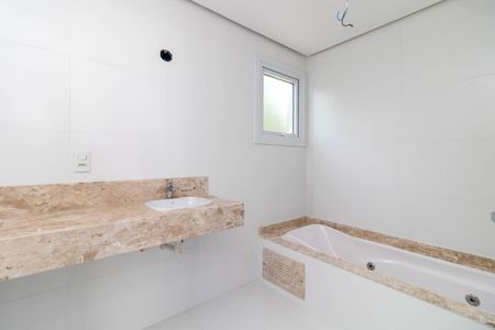Banheiro do Quarto 1 de casa de condomínio para alugar com 3 quartos, 300m² em Pedra Redonda, Porto Alegre
