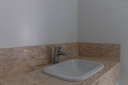 Casa de condomínio para alugar com 300m², 3 quartos e 2 vagas Casa de condomínio para alugar com 300m², 3 quartos e 2 vagasBanheiro da Sala 2