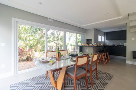 Casa de condomínio para alugar com 300m², 3 quartos e 2 vagas Casa de condomínio para alugar com 300m², 3 quartos e 2 vagasSala