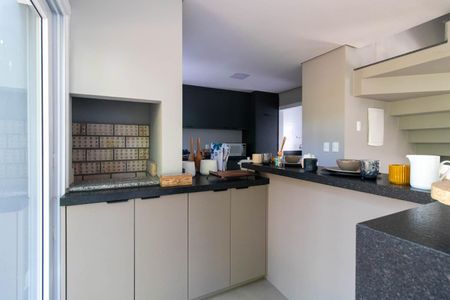 Casa de condomínio para alugar com 300m², 3 quartos e 2 vagas Casa de condomínio para alugar com 300m², 3 quartos e 2 vagasSala