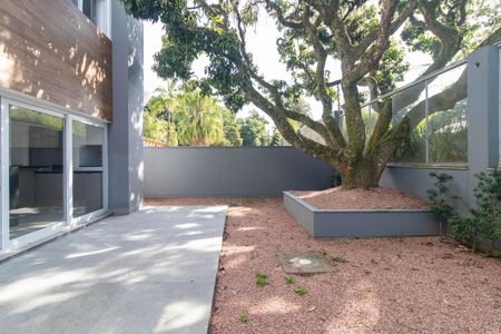 Casa de condomínio para alugar com 330m², 3 quartos e 4 vagas Casa de condomínio para alugar com 330m², 3 quartos e 4 vagasQuintal