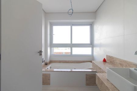 Casa de condomínio para alugar com 330m², 3 quartos e 4 vagas Casa de condomínio para alugar com 330m², 3 quartos e 4 vagasBanheiro do Quarto 3