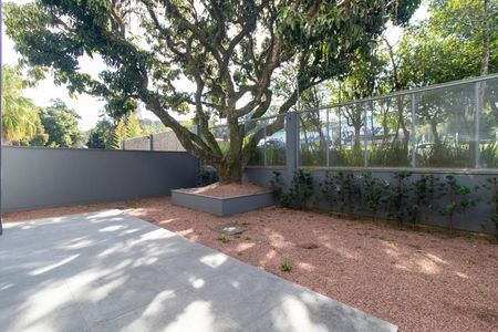 Casa de condomínio para alugar com 330m², 3 quartos e 4 vagas Casa de condomínio para alugar com 330m², 3 quartos e 4 vagasQuintal
