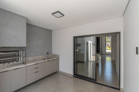 Casa de condomínio à venda com 141m², 3 quartos e 3 vagas Casa de condomínio à venda com 141m², 3 quartos e 3 vagasVaranda gourmet