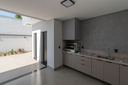 Casa de condomínio à venda com 141m², 3 quartos e 3 vagas Casa de condomínio à venda com 141m², 3 quartos e 3 vagasVaranda gourmet