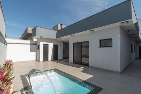 Casa de condomínio à venda com 141m², 3 quartos e 3 vagas Casa de condomínio à venda com 141m², 3 quartos e 3 vagasQuintal