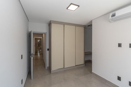 Casa de condomínio à venda com 141m², 3 quartos e 3 vagas Casa de condomínio à venda com 141m², 3 quartos e 3 vagasSuite