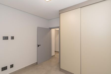Casa de condomínio à venda com 141m², 3 quartos e 3 vagas Casa de condomínio à venda com 141m², 3 quartos e 3 vagasQuarto 2