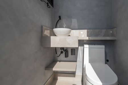 Casa de condomínio à venda com 141m², 3 quartos e 3 vagas Casa de condomínio à venda com 141m², 3 quartos e 3 vagasLavabo Externo