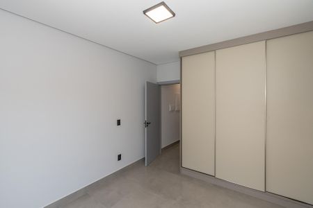 Casa de condomínio à venda com 141m², 3 quartos e 3 vagas Casa de condomínio à venda com 141m², 3 quartos e 3 vagasSuite