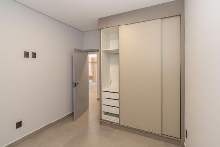 Casa de condomínio à venda com 141m², 3 quartos e 3 vagas Casa de condomínio à venda com 141m², 3 quartos e 3 vagasQuarto 1